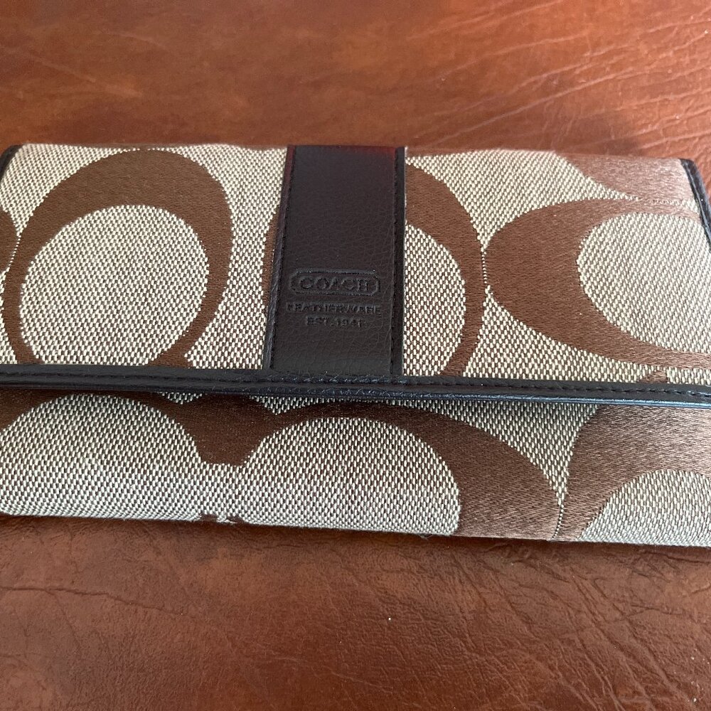 Vintage Coach Logo Wallet